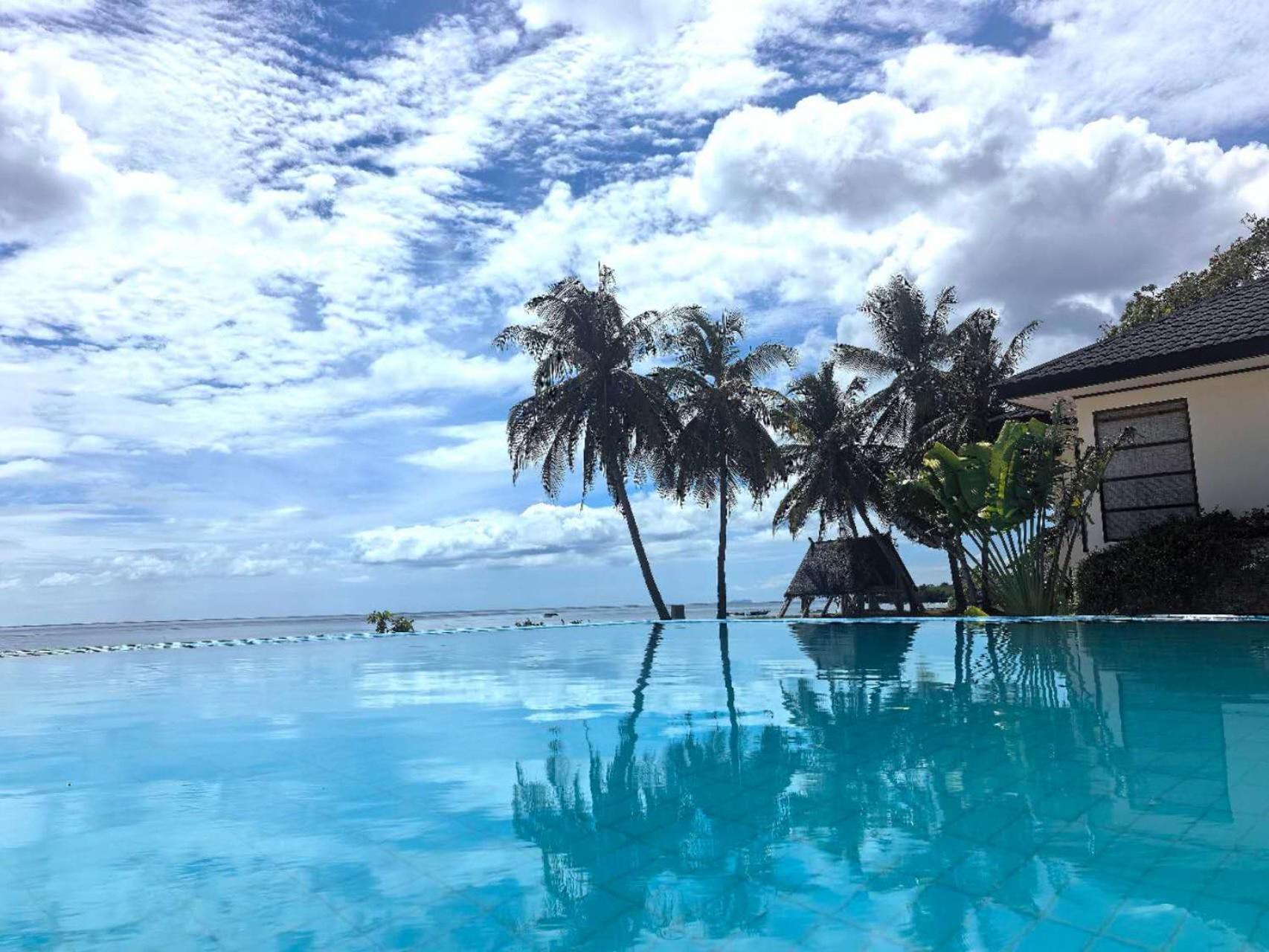 Blue Joys Msr Hotell Siquijor Exteriör bild